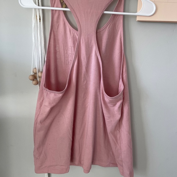 Fabletics - Strong Tank - Picture 4 of 6